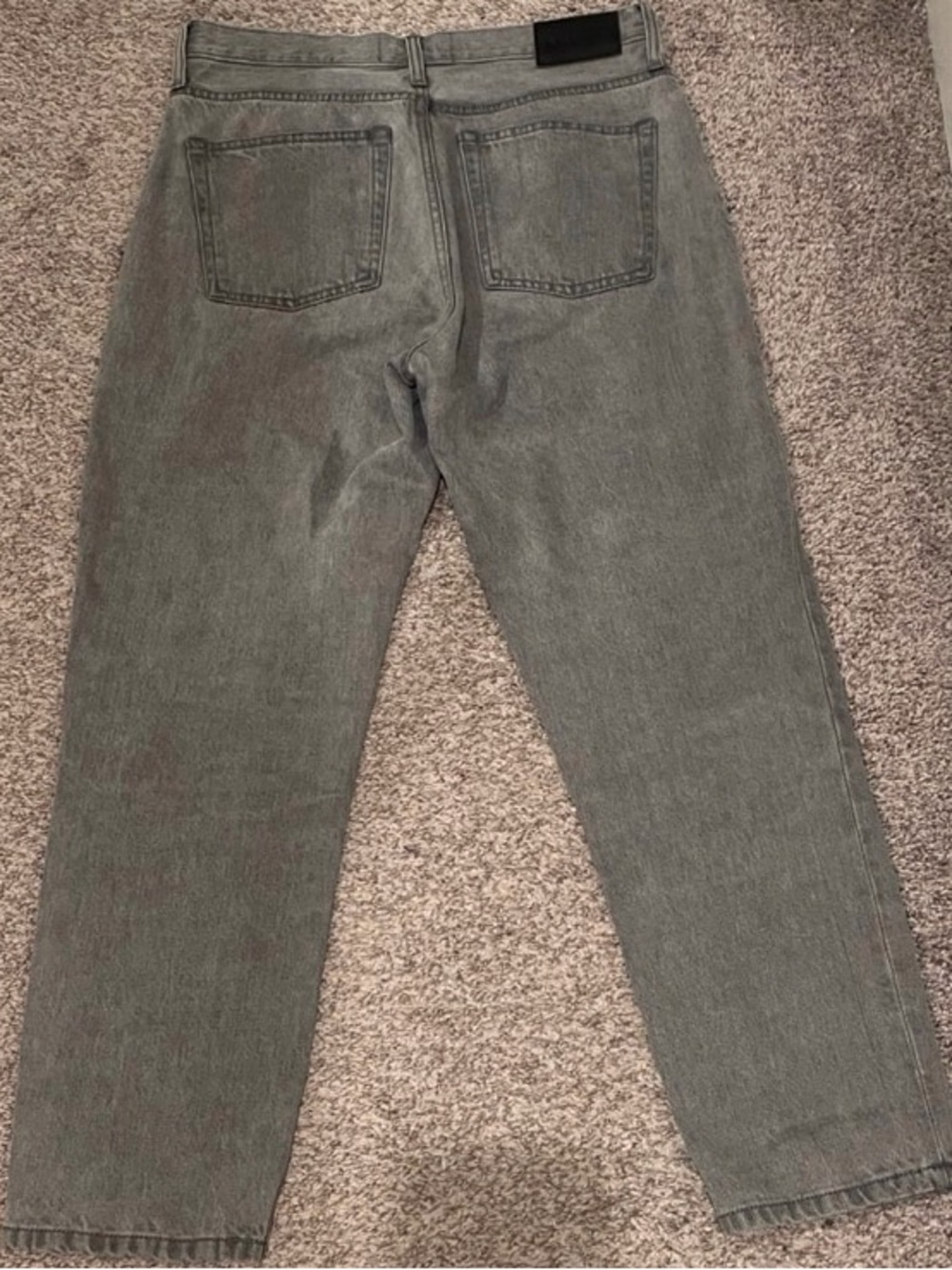 Everlane Cheeky Straight Jean - Picture 5 of 5